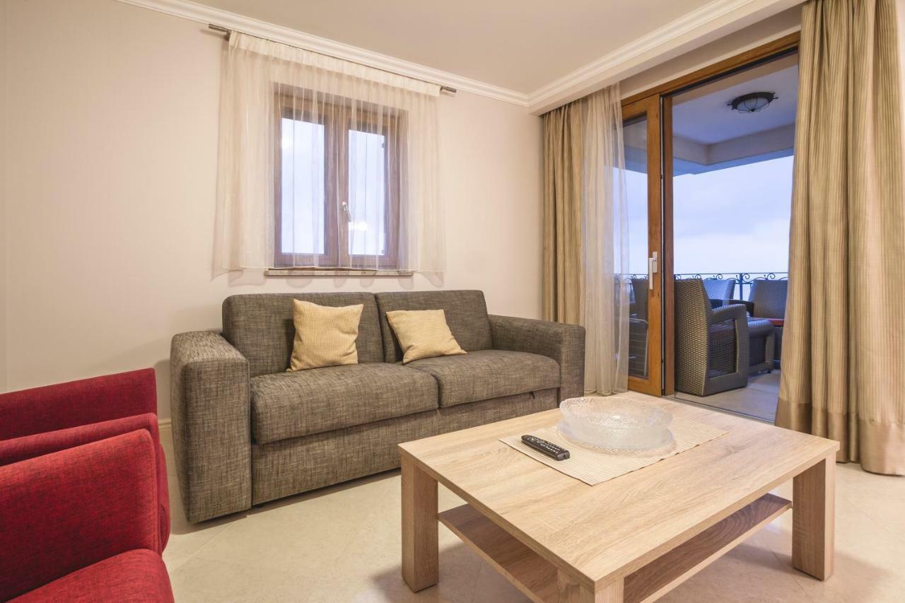 Luxury Apartments Villa Matea 2 Малинска Экстерьер фото