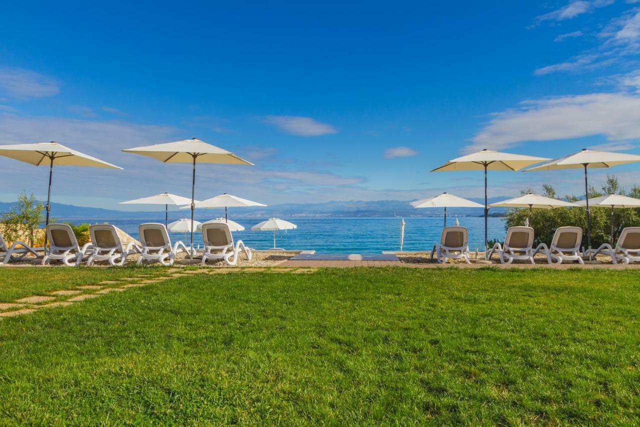 Luxury Apartments Villa Matea 2 Малинска Экстерьер фото