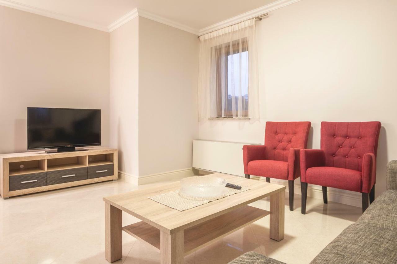 Luxury Apartments Villa Matea 2 Малинска Экстерьер фото