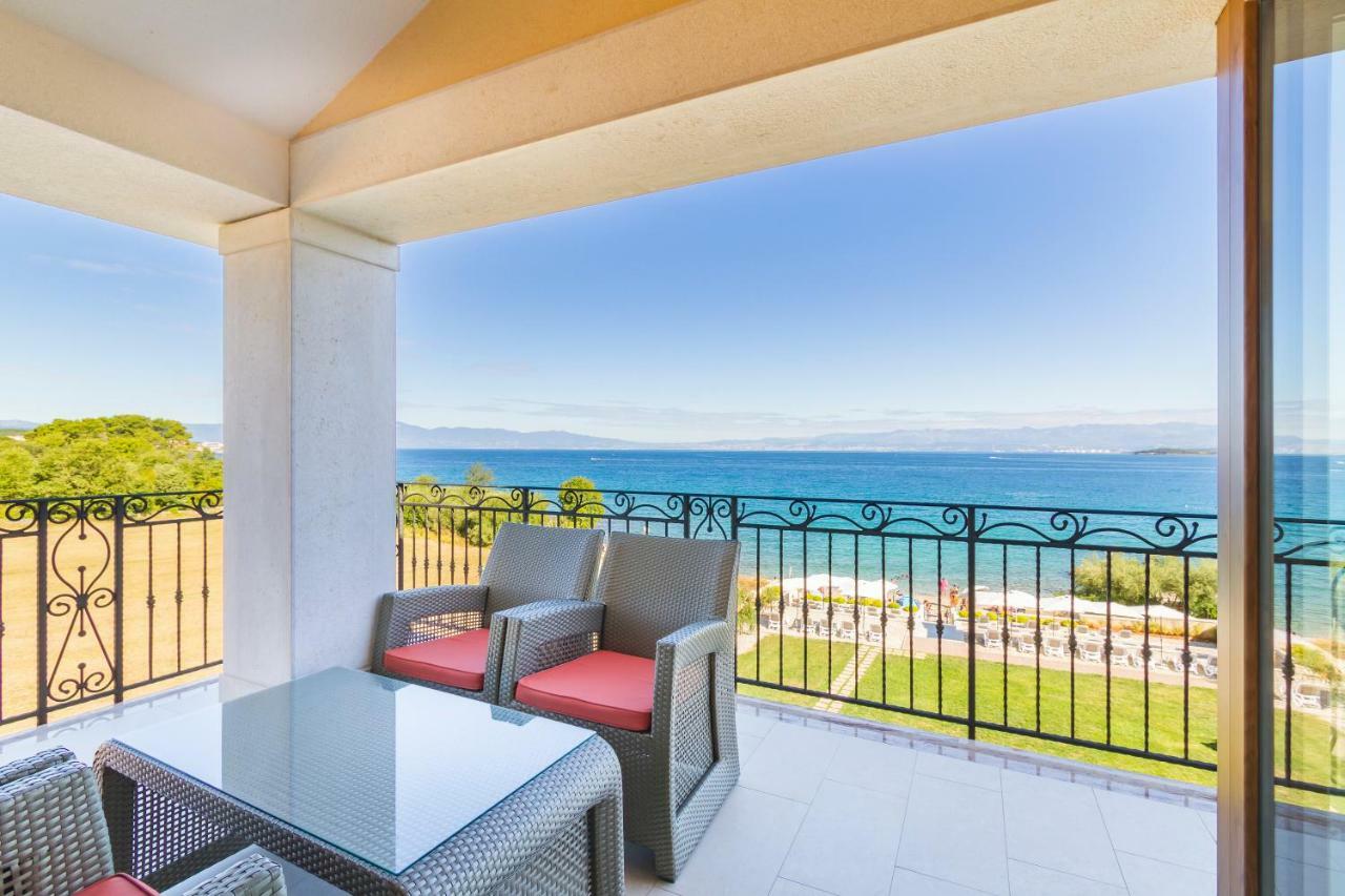 Luxury Apartments Villa Matea 2 Малинска Экстерьер фото